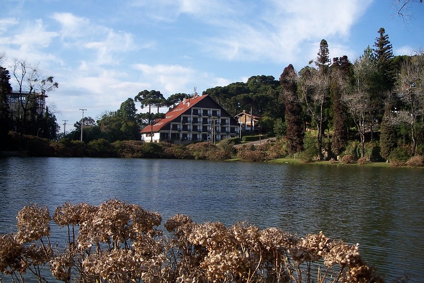 gramado-destino-de-inverno-sala-rustica